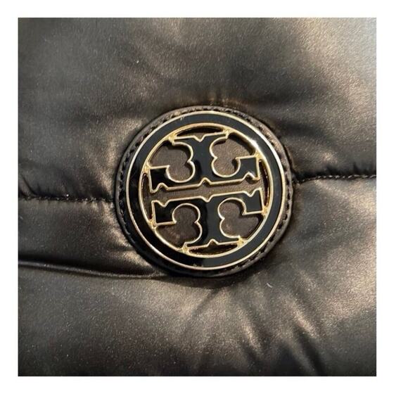 Tory Burch Black nylon puffer boots, size 9 women’s Tory Burch, logo, boot - Picture 5 of 5